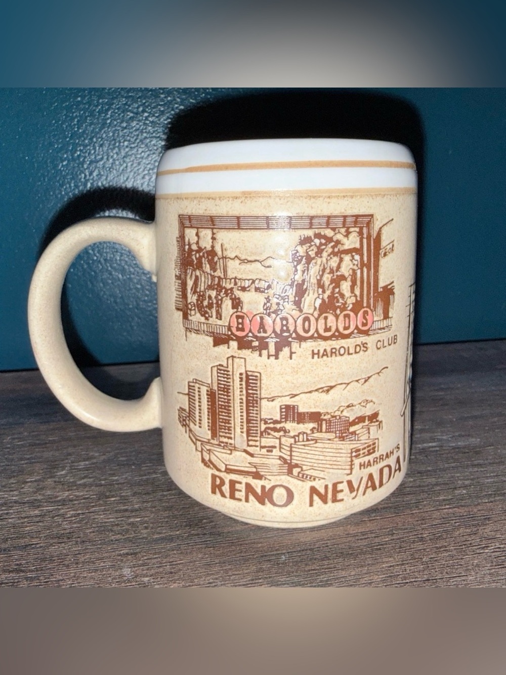 Harold's Reno Nevada Souvenir Mug - Cream and Brown